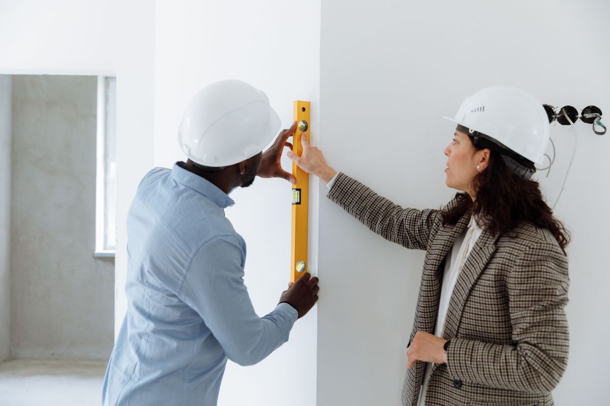 تصویر مربوط به شغل کارشناس فنی ساختمان - Building Associate