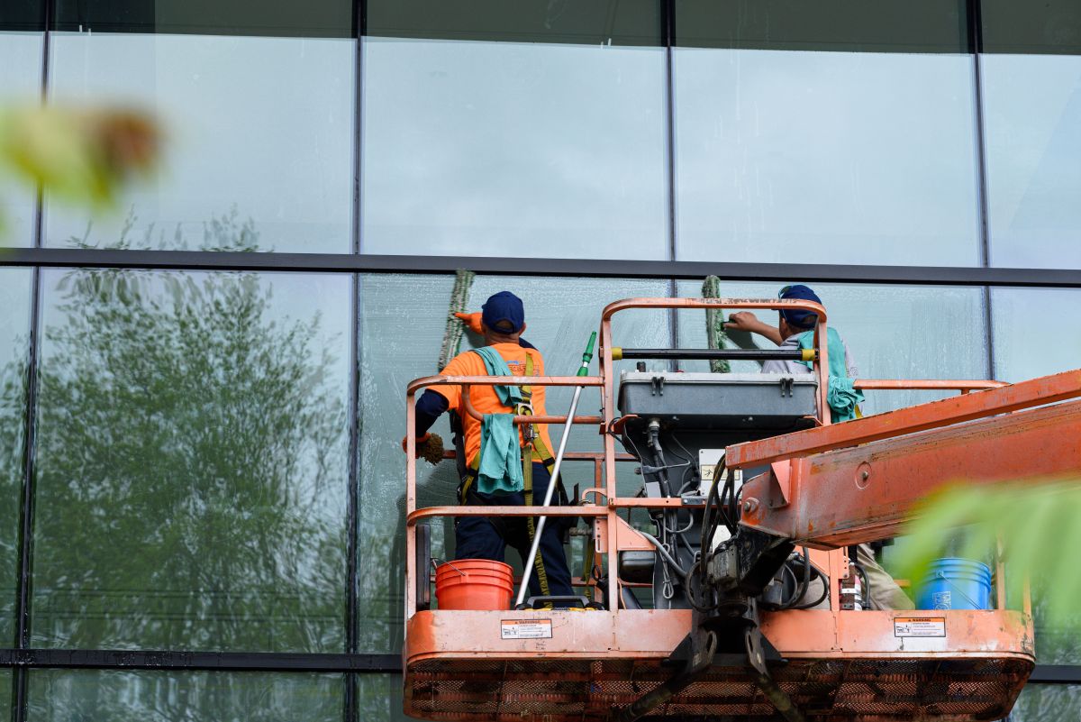 Image for Commercial Cleaner occupation by Shada Migration Services.