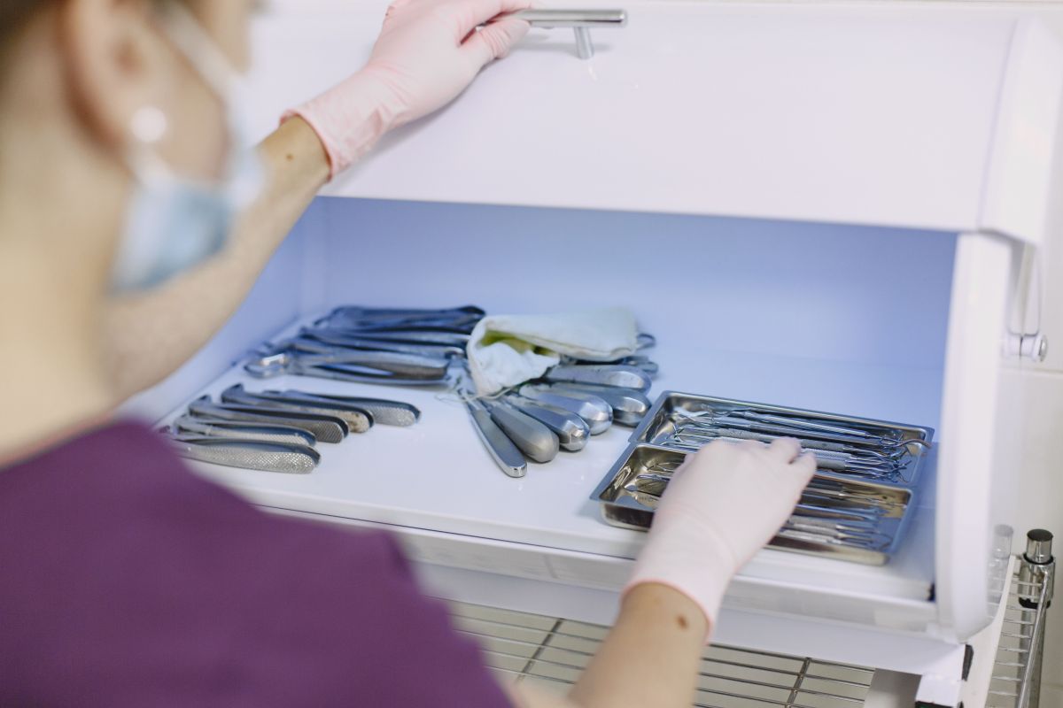 Illustration for Dental Technician occupation by Shada Migration Services.