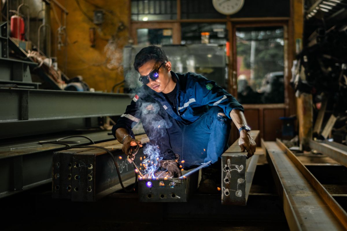 Image for Engineering Production Worker occupation by Shada Migration Services.