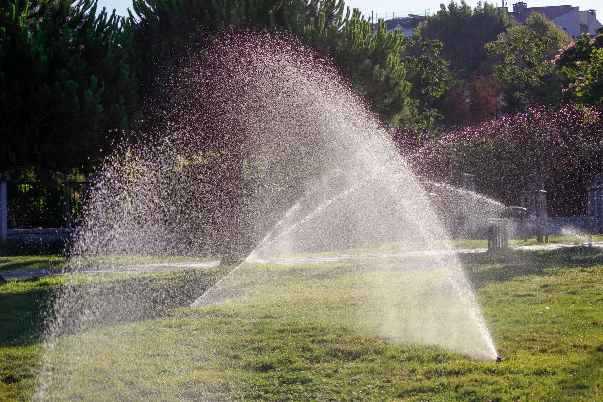 تصویر مربوط به شغل تکنسین آبیاری - Irrigation Technician