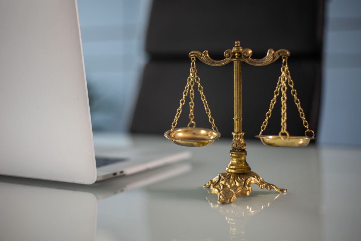 تصویر مربوط به شغل دادرس - Magistrate