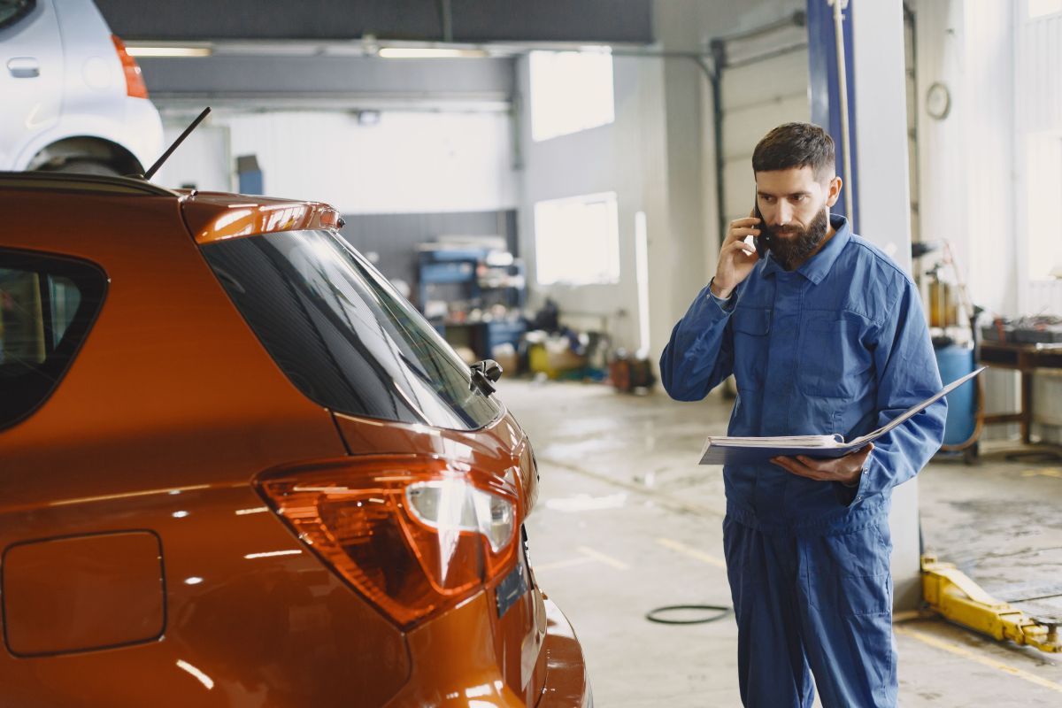 تصویر مربوط به شغل مکانیک خودرو (عمومی) - Motor Mechanic (General)