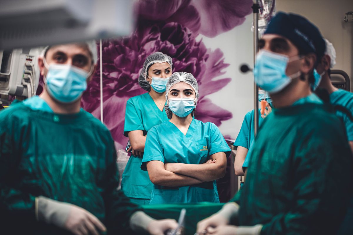 تصویر مربوط به شغل تکنسین اتاق عمل - Operating Theatre Technician