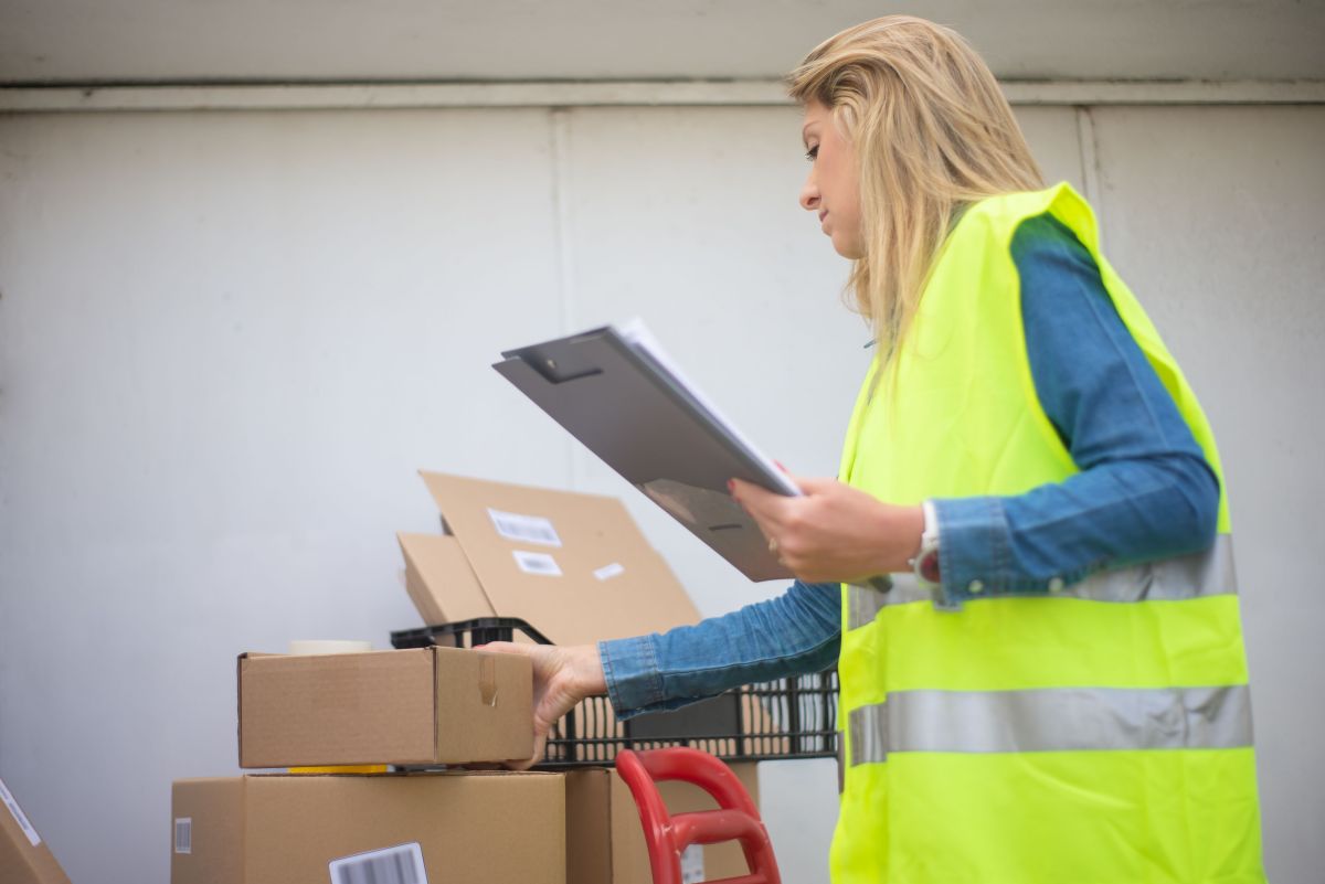 Illustration for Primary Products Inspectors occupation by Shada Migration Services.