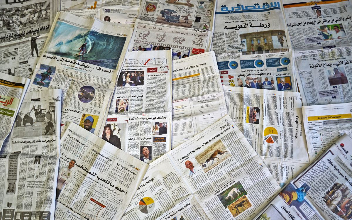 Illustration for Print Journalist occupation by Shada Migration Services.