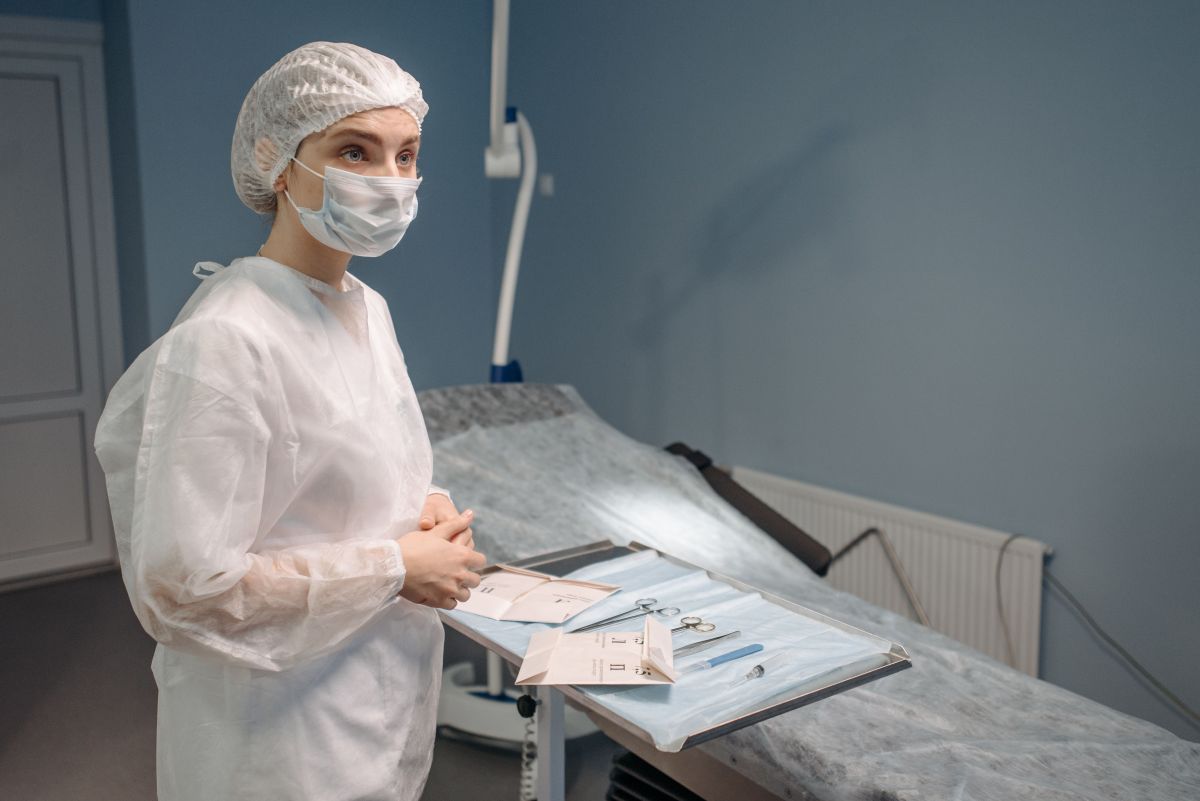 Illustration for Anaesthetic Technician occupation by Shada Migration Services.