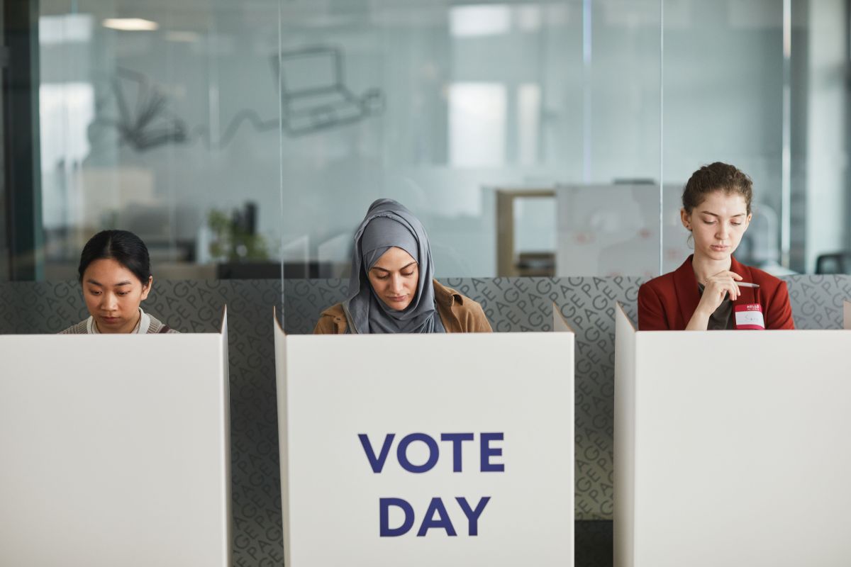 Electorate Officer