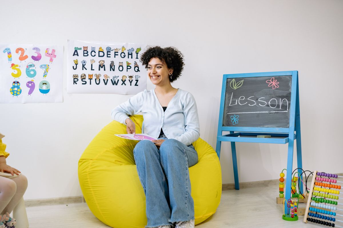 Image for Teachers' Aide occupation by Shada Migration Services.