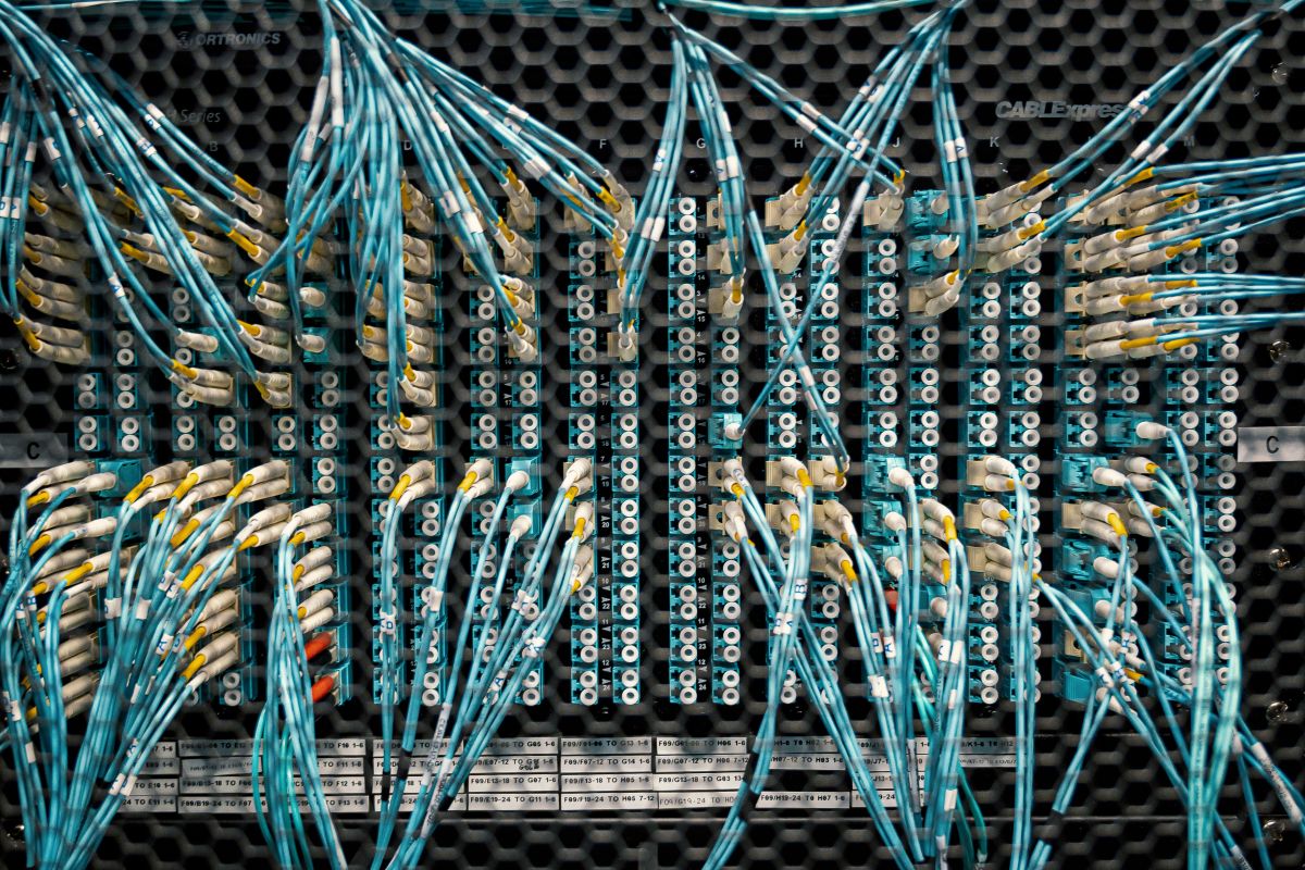 Illustration for Telecommunications Cable Jointer occupation by Shada Migration Services.
