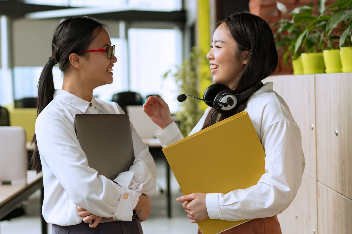 Illustration for Workplace Relations Adviser occupation by Shada Migration Services.