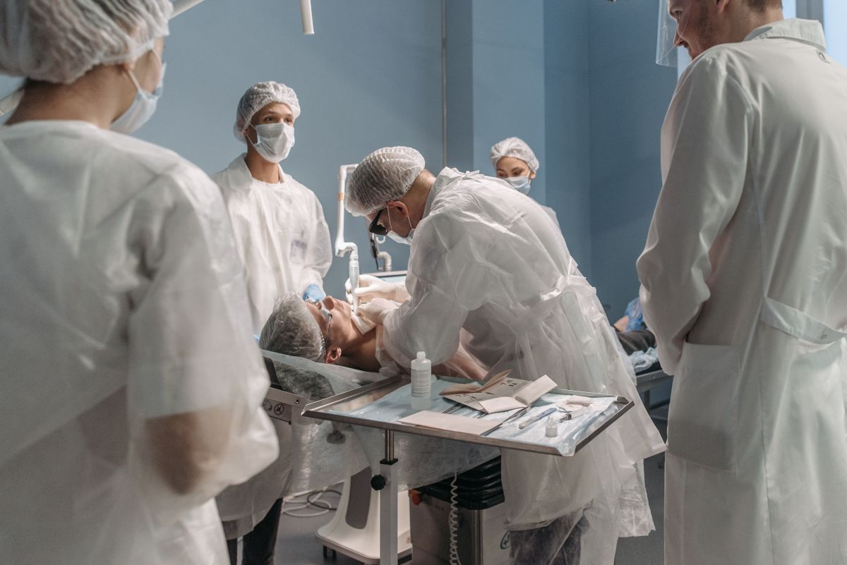 Illustration for Vascular Surgeon occupation by Shada Migration Services.